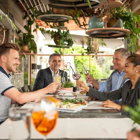 Garten-hotel Ochensberger