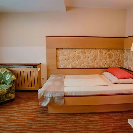 Garten-hotel Ochensberger Hotel