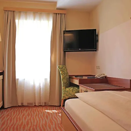 Garten-hotel Ochensberger Hotel 4*