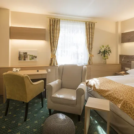 Garten-hotel Ochensberger