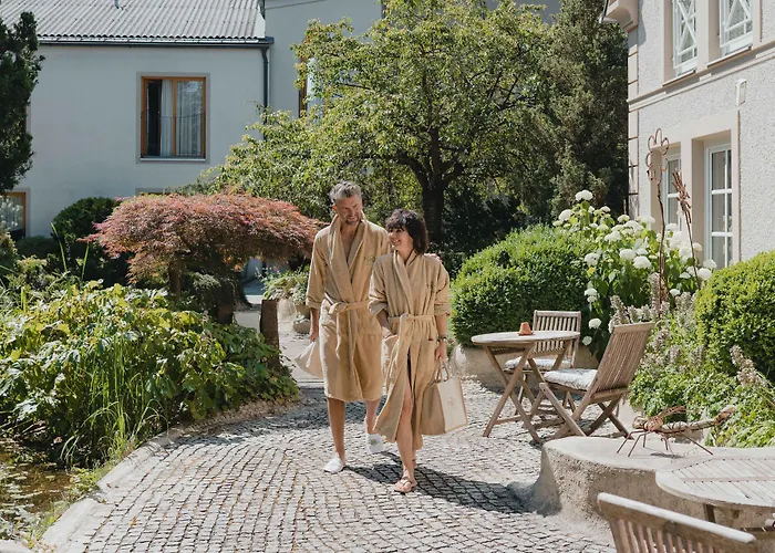 Hotel Garten-hotel Ochensberger 4*